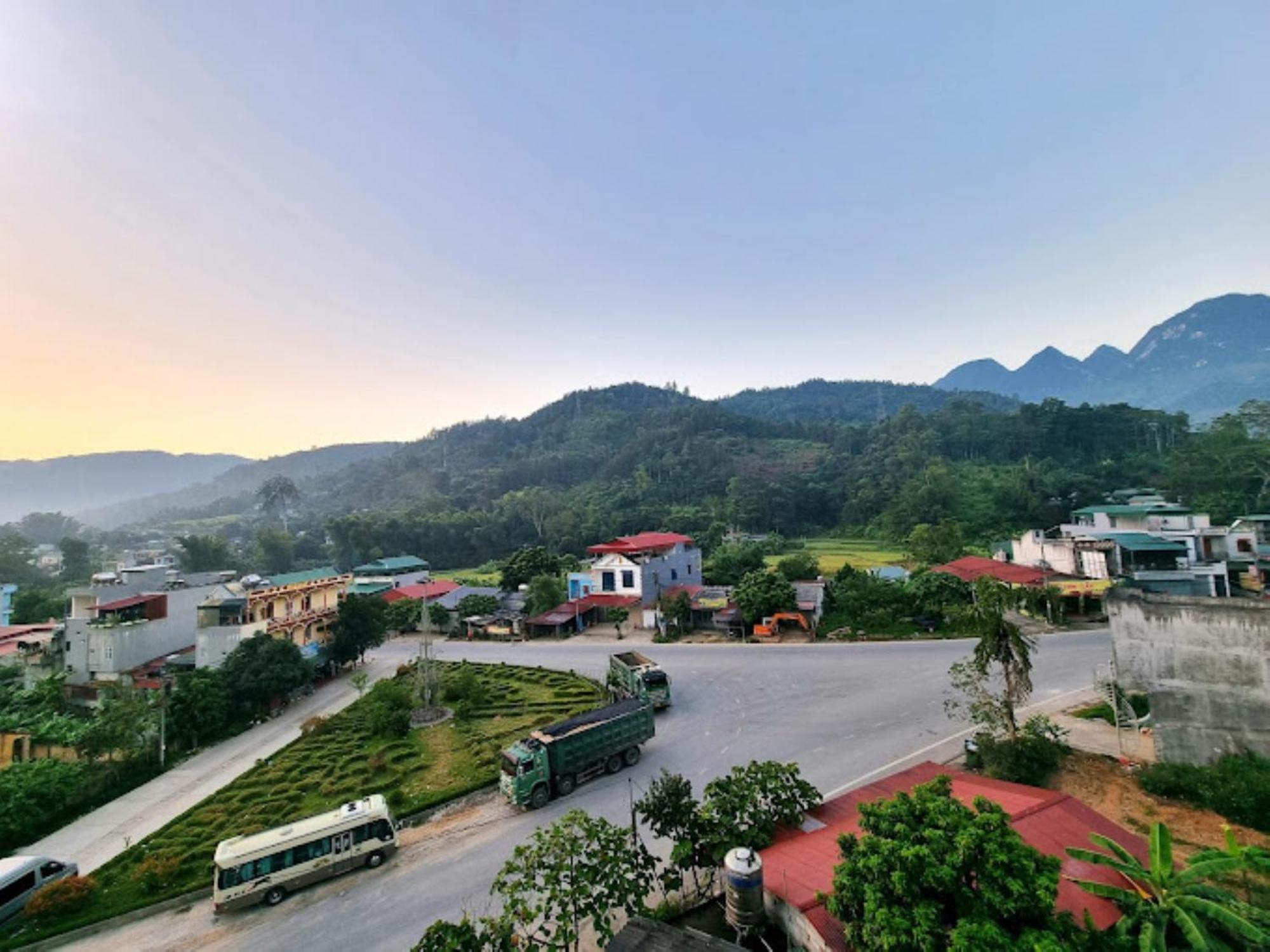 Yen Minh Kien Thao Hotel מראה חיצוני תמונה
